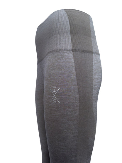 CurveCandy Taupe naadloze legging met sneldrogende stof en perfecte pasvorm voor intensieve workouts